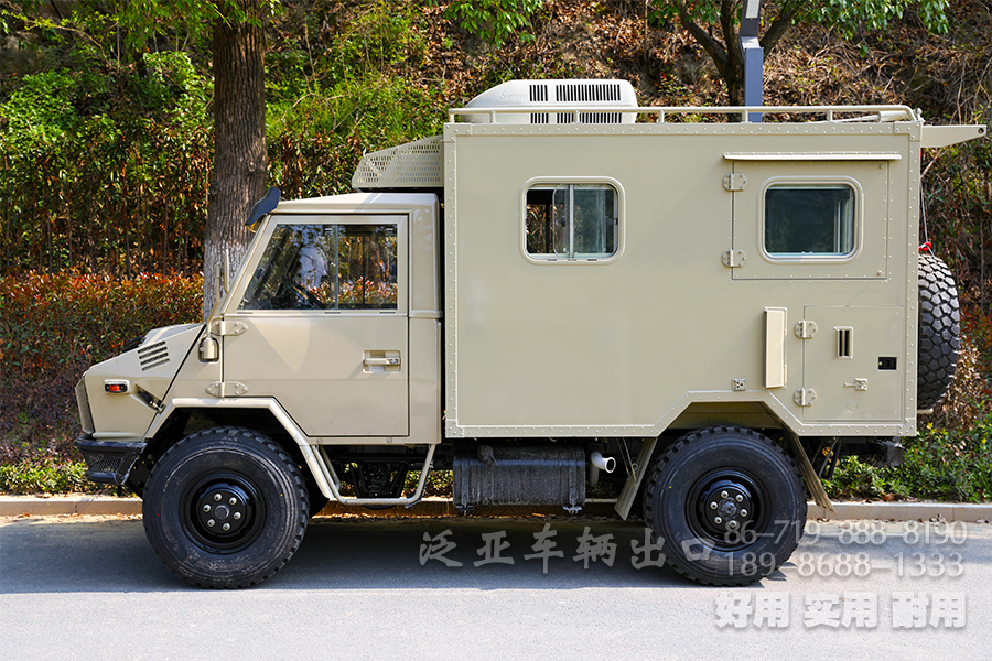 依维柯2046,越野型旅居房车,移动办公房车,房车定制改装,户外办公车