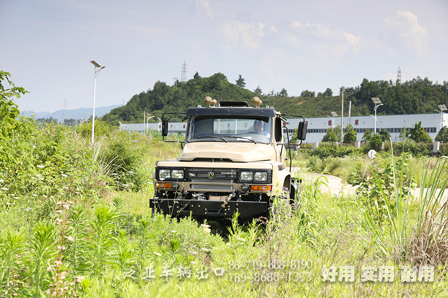 4x4长头底盘,东风240驾驶室,底盘定制,出口底盘,越野专用车底盘,前置绞盘