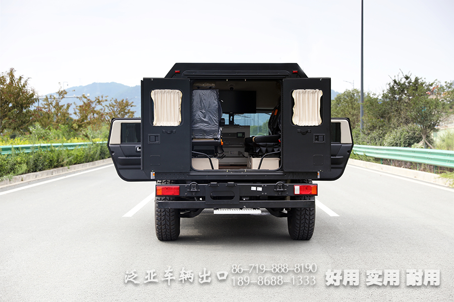 4*4猛士巡逻车,M50巡逻车,森林消防车,消防指挥车,猛士M50改装,全驱指挥车,猛士M50改装,定制化改装,猛士巡逻车