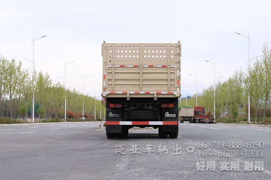 全驱自卸车，三桥自卸车，东风自卸车，东风六驱，后八轮自卸车，东风6×6，东风越野卡车，六驱自卸车，东风后八轮，后八轮卡车，全驱后八轮